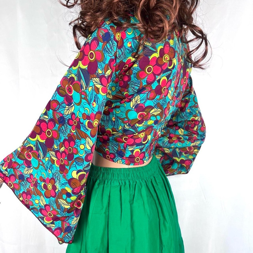 Open Front Tie Bell Sleeves Blouse - Picture 4 of 8